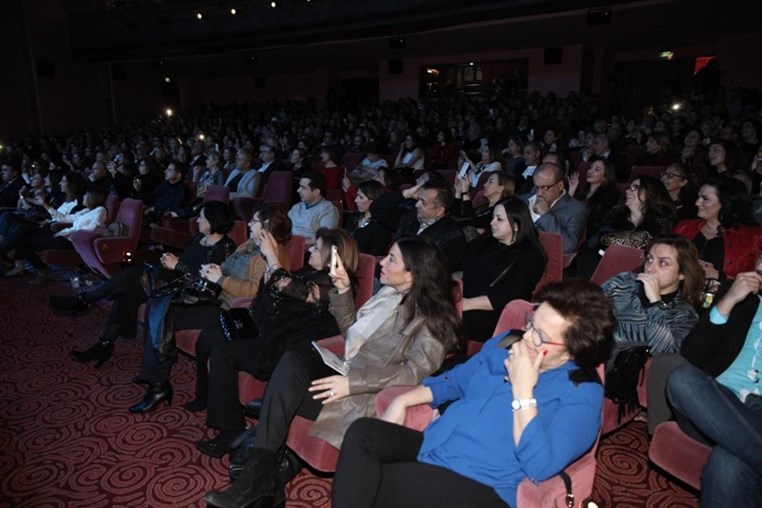 Bernard Sauvat Au Casino Du Liban